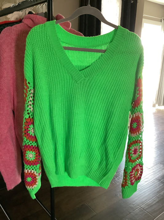 V-neck green design sleeves sweater