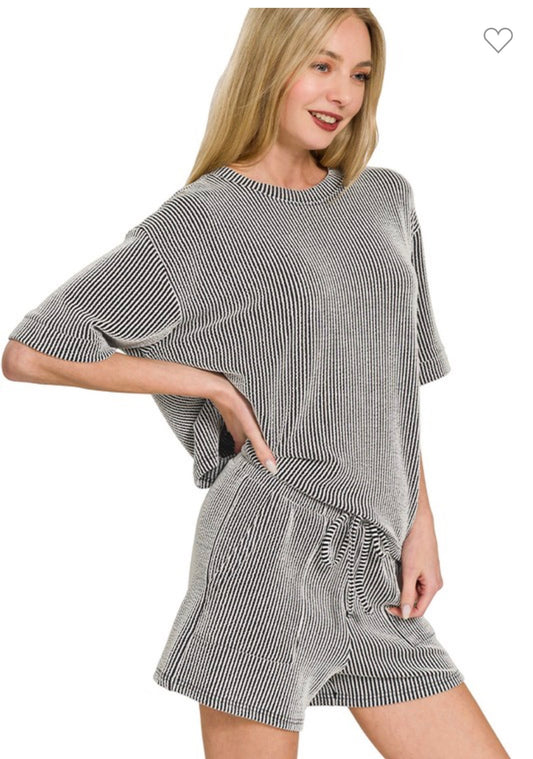 Ribbed set black and white set